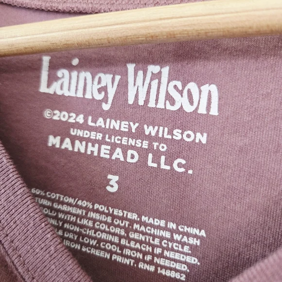 Lainey Wilson Graphic Tee (3X) - Picture 3 of 4